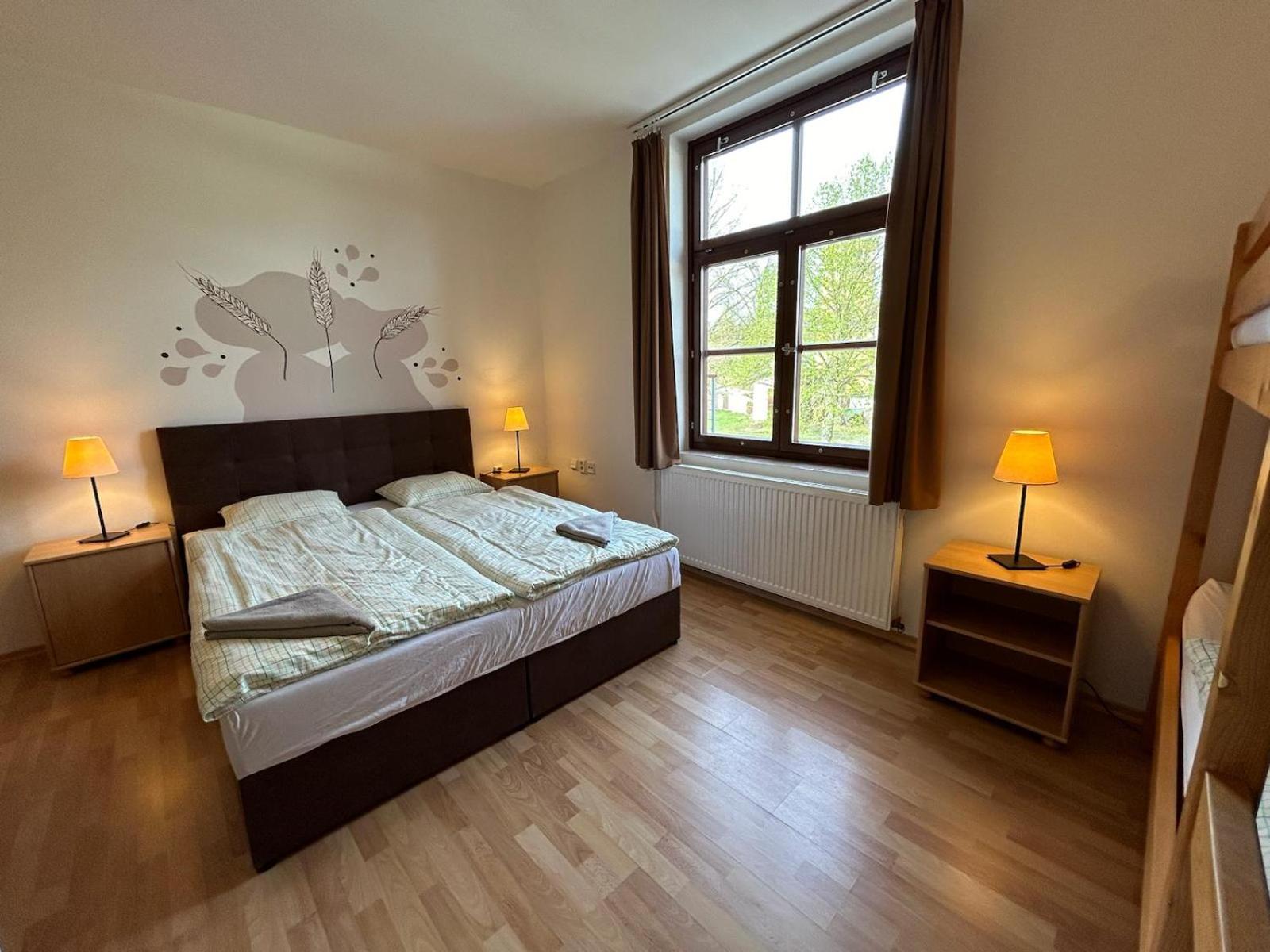 Penzion Majak Dublovice Екстериор снимка