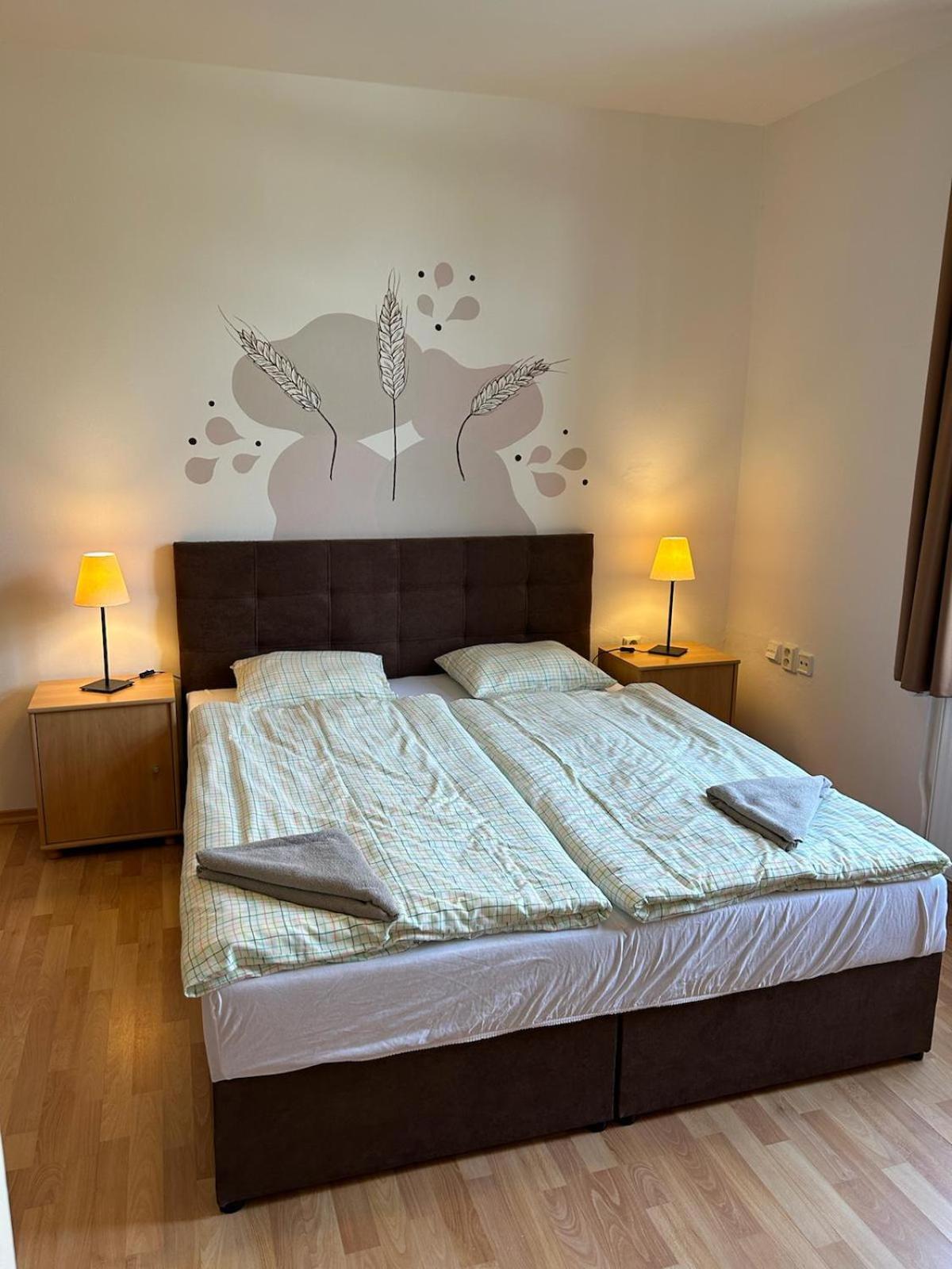 Penzion Majak Dublovice Екстериор снимка